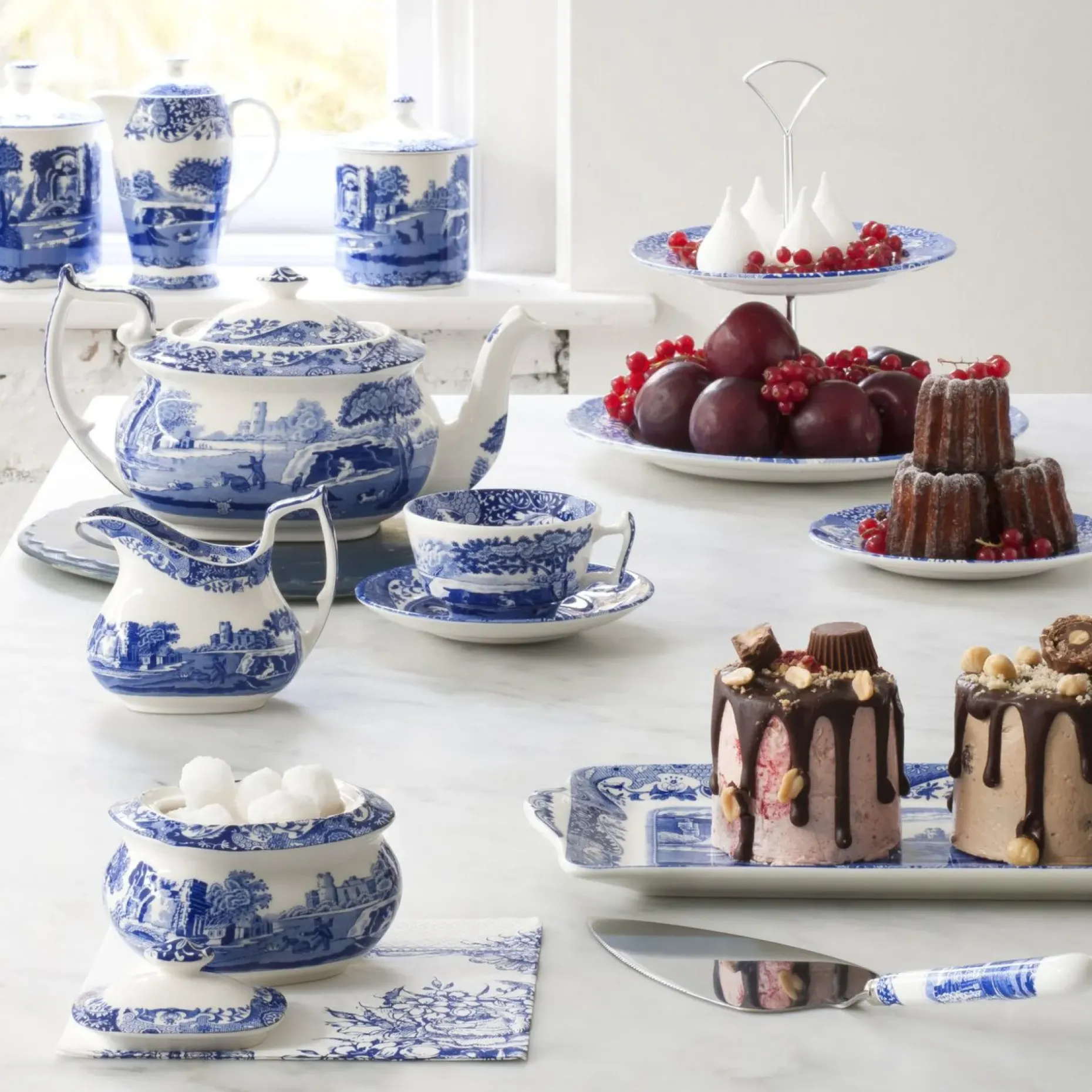 Blue Italian Kakefat